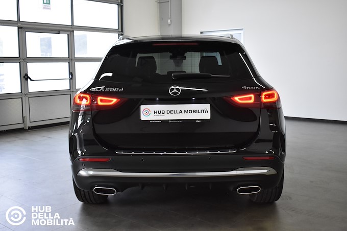 MERCEDES-BENZ GLA 200 d Automatic 4Matic Premium